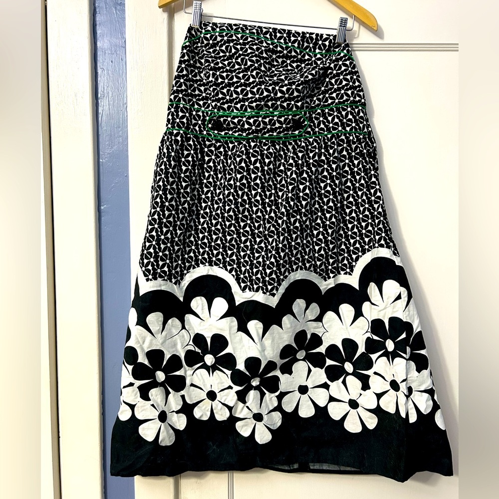 Torrid black and white strapless dress. Size 2x (18).